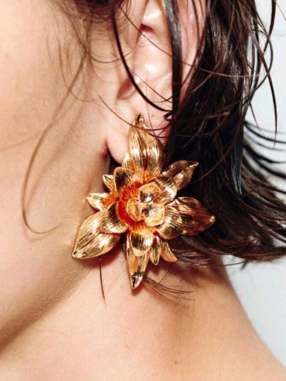 NEW! ZARA Gold Floral Statement Chic Earrings - Elegant Women Jewelry